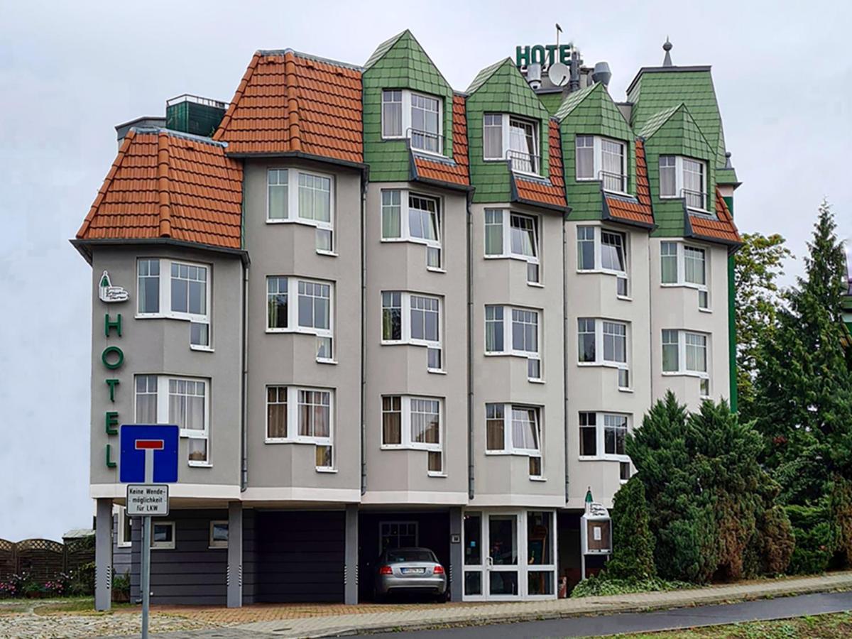 Zum Gruenen Turm Otel Hohen Neuendorf Dış mekan fotoğraf