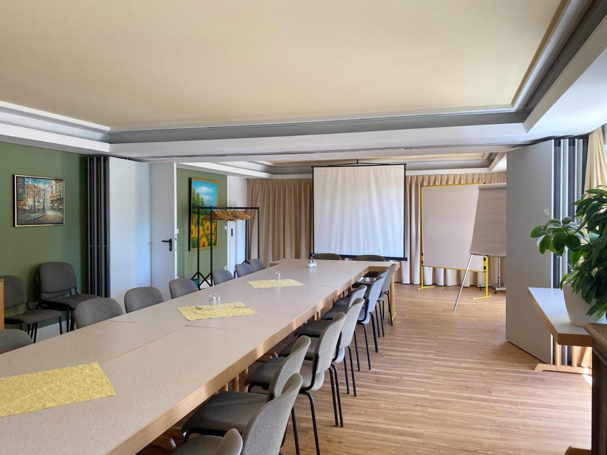 Zum Gruenen Turm Otel Hohen Neuendorf Dış mekan fotoğraf