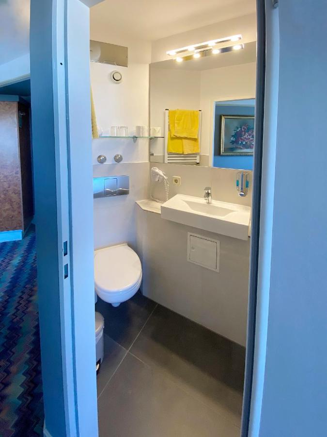 Zum Gruenen Turm Otel Hohen Neuendorf Dış mekan fotoğraf